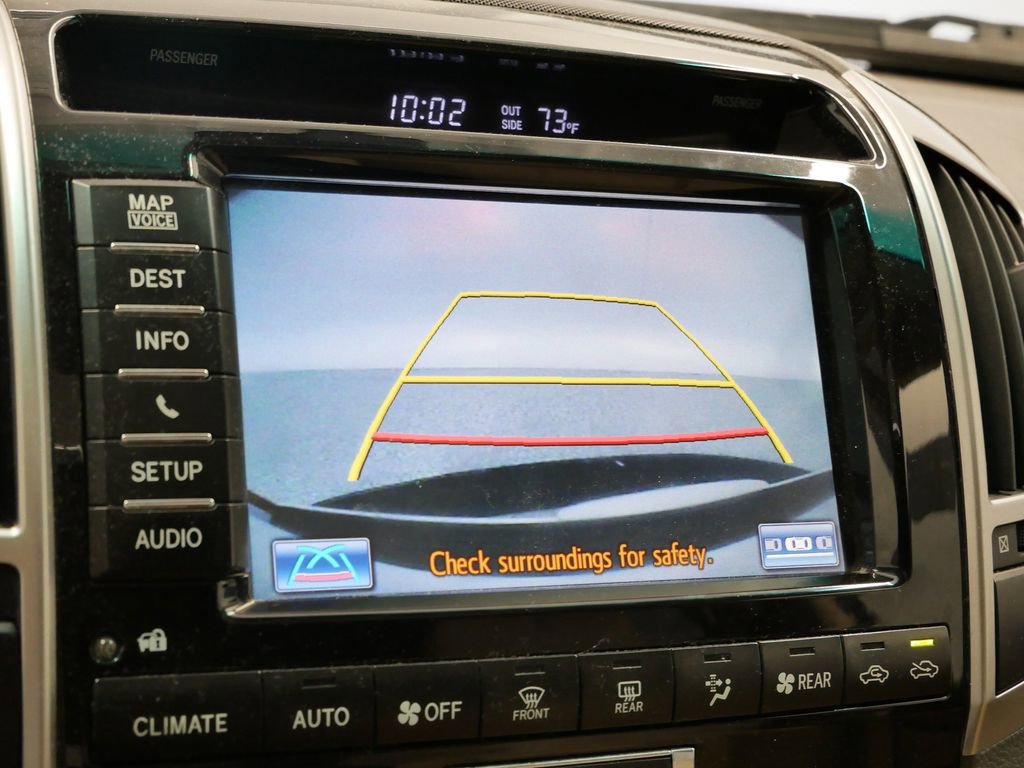 Used 2015 Toyota Land Cruiser image 31