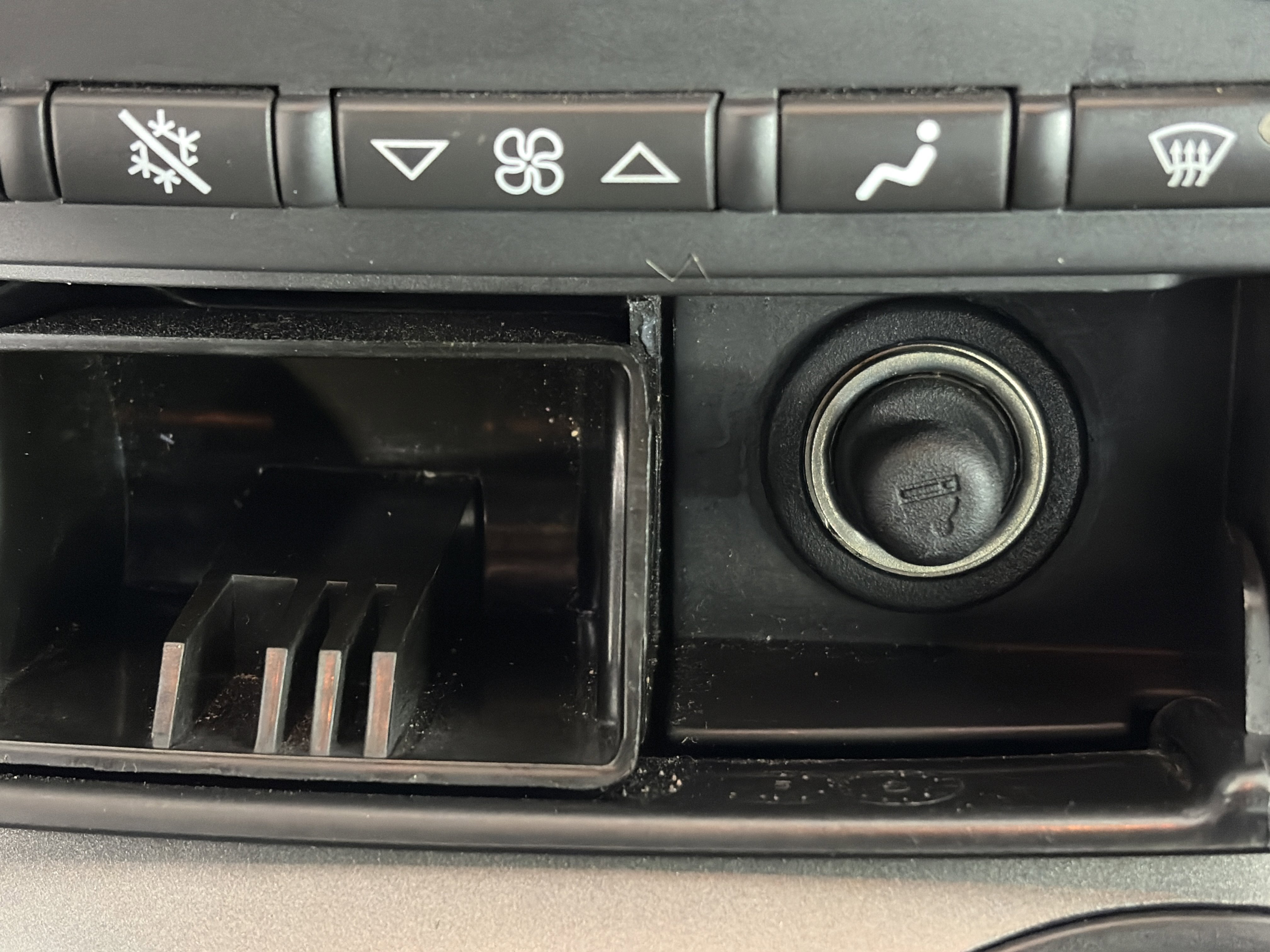 Used 2007 Chevrolet Corvette Coupe w/ Preferred Equipment Group image 16