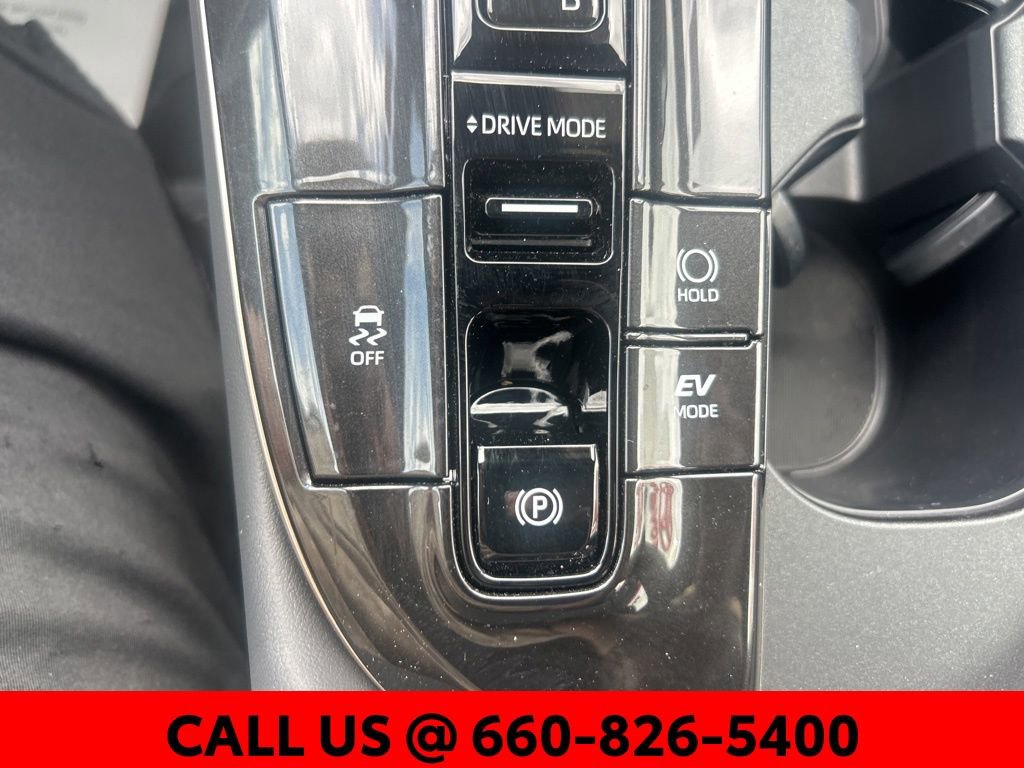 Certified 2026 Toyota Crown XLE image 26