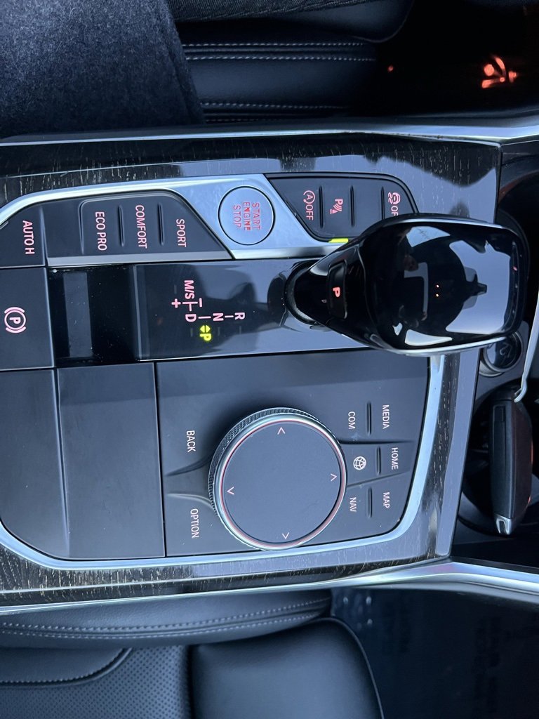 Used 2022 BMW 330i xDrive Sedan w/ Driving Assistance Package image 20