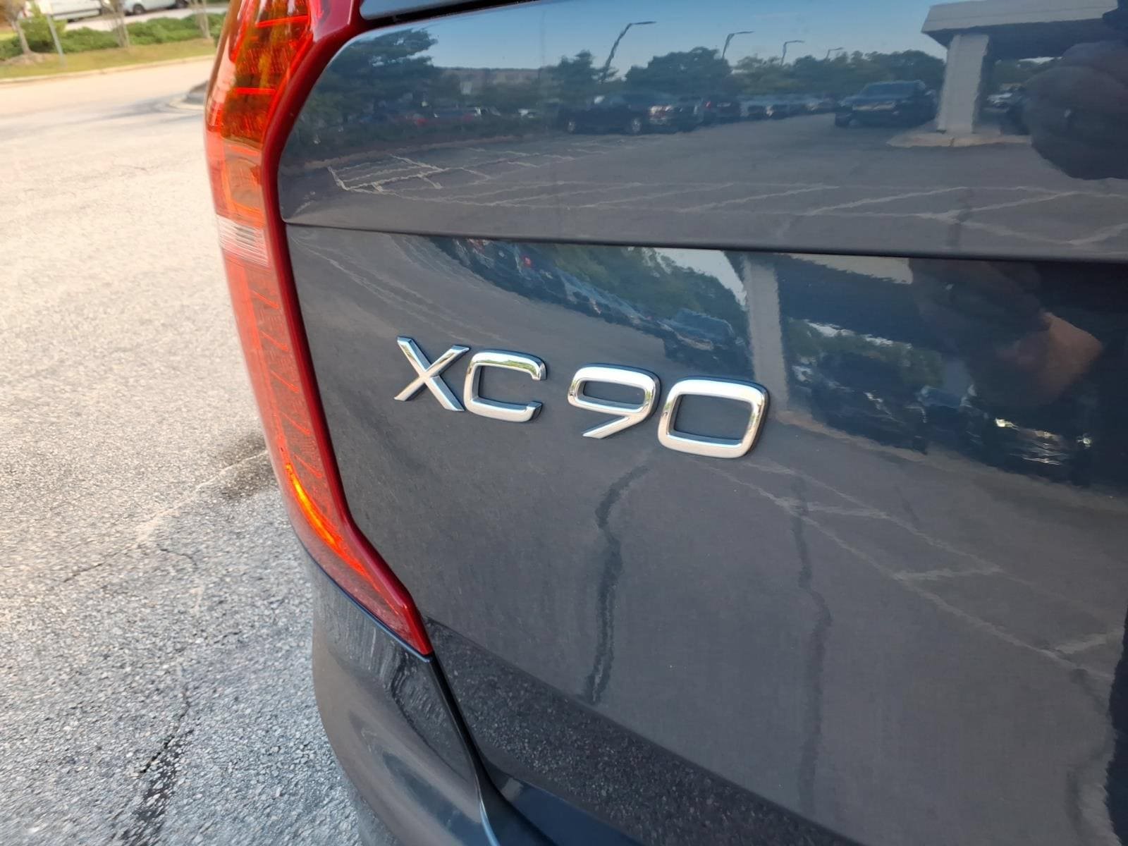 Certified 2024 Volvo XC90 T8 Ultimate w/ Protection Package Premier AWD/4WD image 5