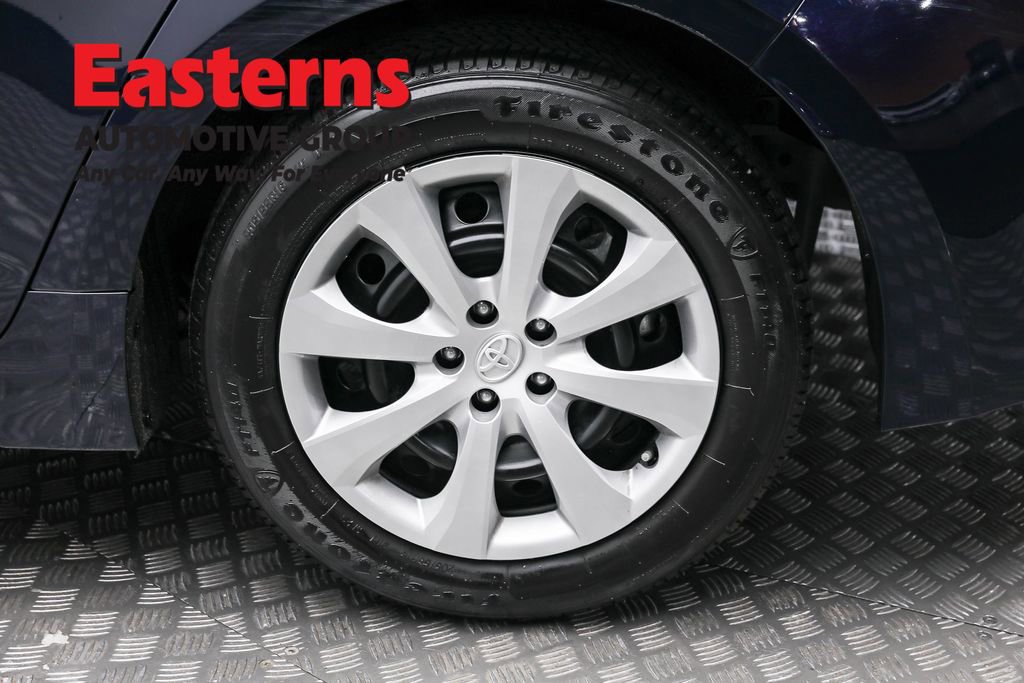 Used 2025 Toyota Corolla LE image 8