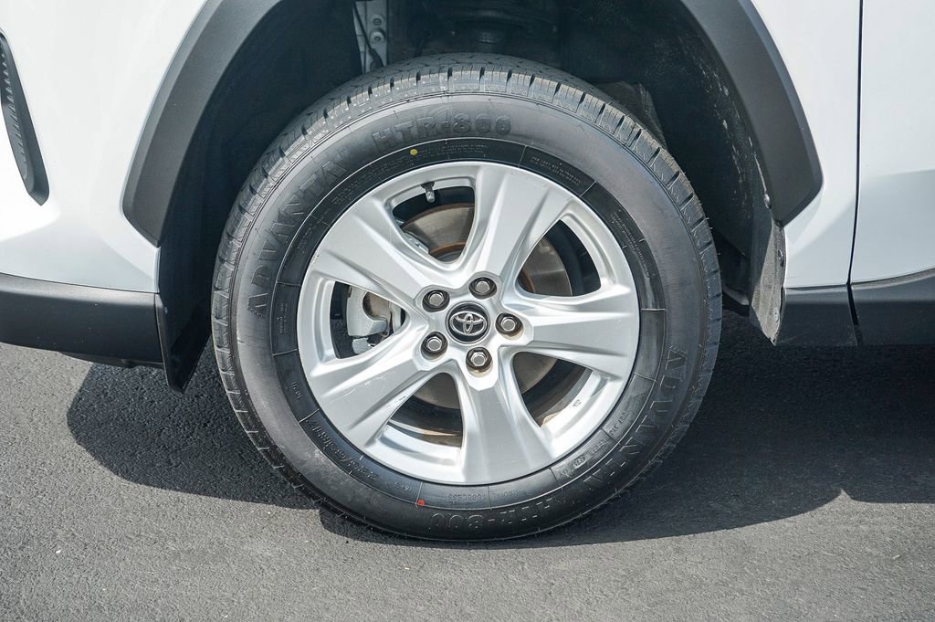 Used 2025 Toyota RAV4 XLE image 11