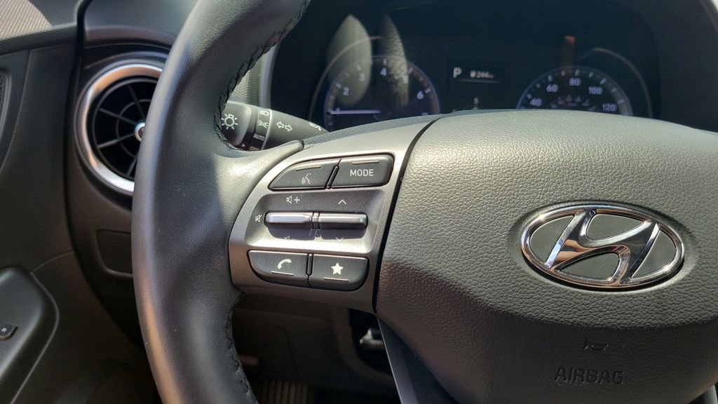 Used 2023 Hyundai Kona SEL w/ Convenience Package FWD image 21