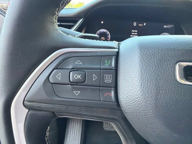 Used 2024 Jeep Grand Cherokee L Altitude AWD/4WD image 32