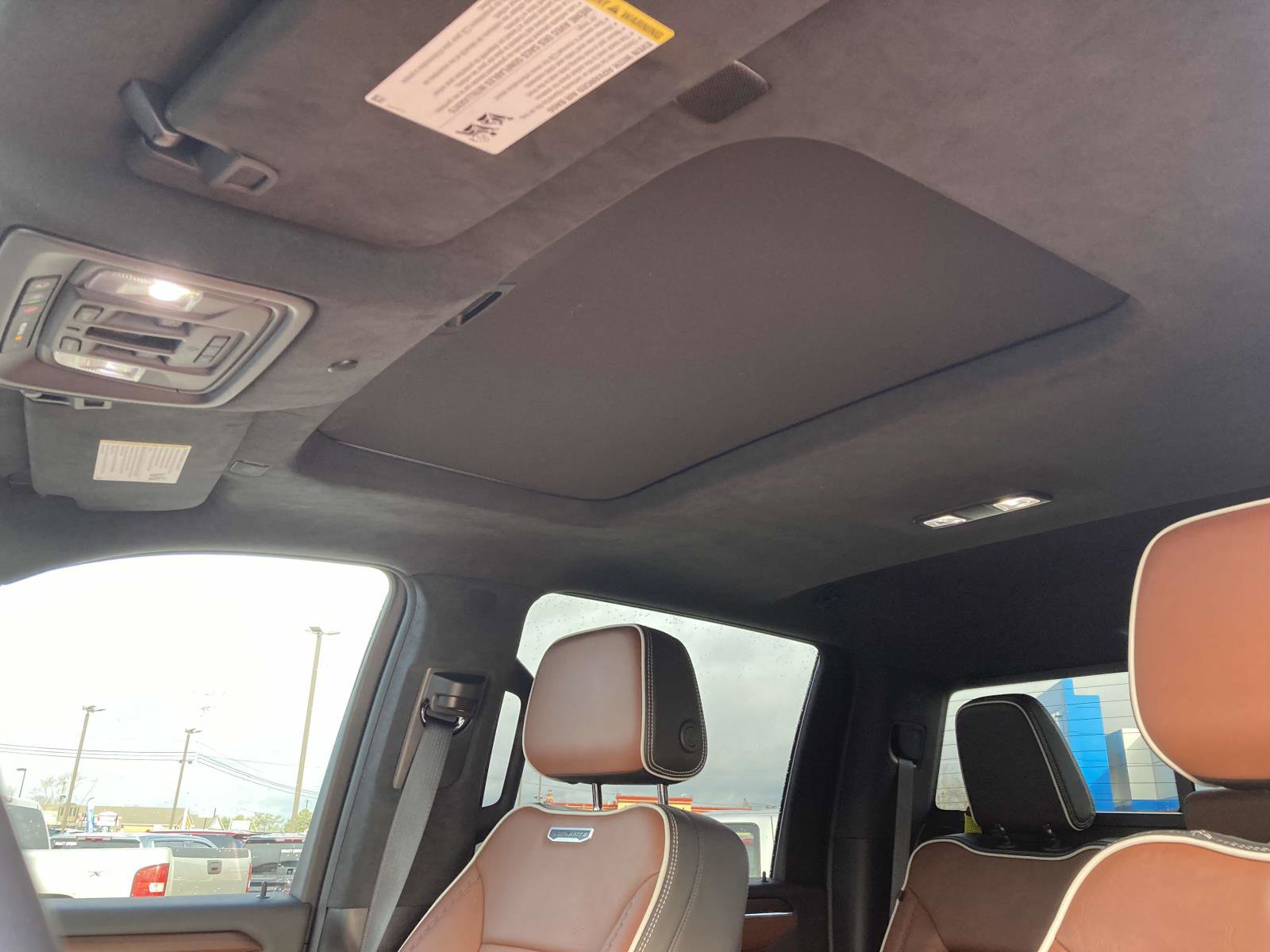 Used 2024 GMC Sierra 2500 Denali Ultimate image 12