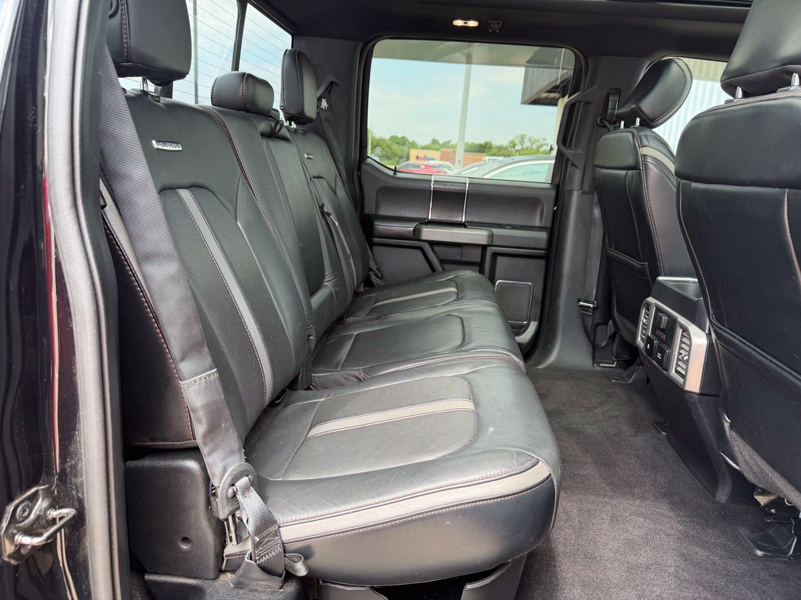 Used 2019 Ford F150 Platinum w/ Equipment Group 701A Luxury AWD/4WD image 22