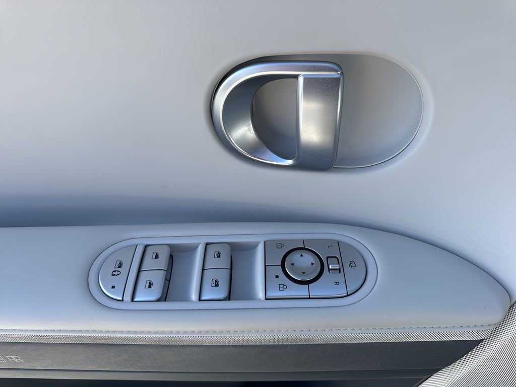 Used 2022 Hyundai Ioniq 5 SEL image 26