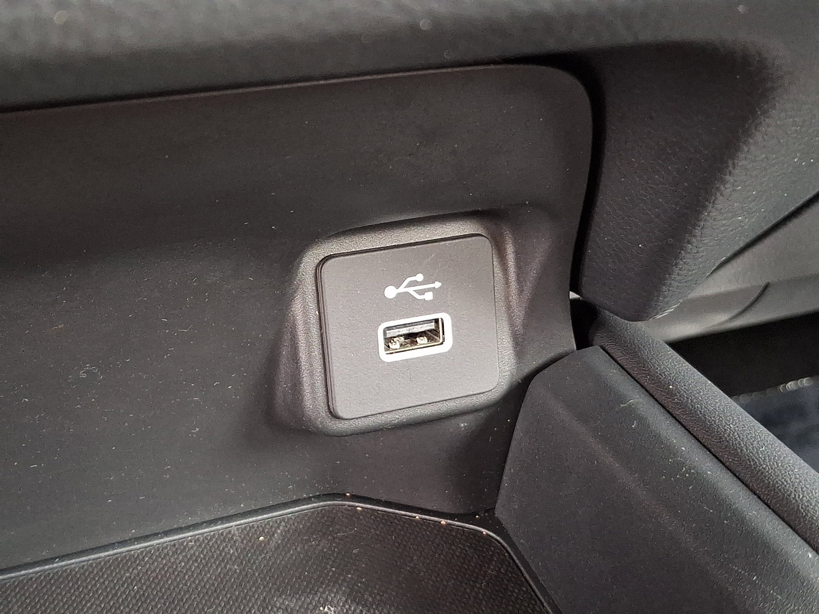 Used 2023 Honda HR-V LX image 26