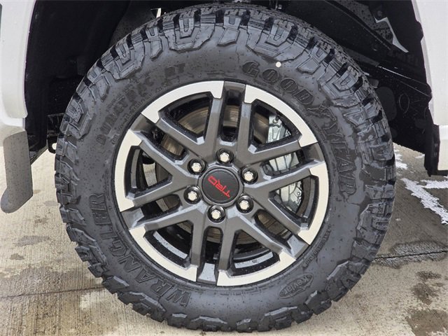 New 2024 Toyota Tacoma TRD Off-Road image 9