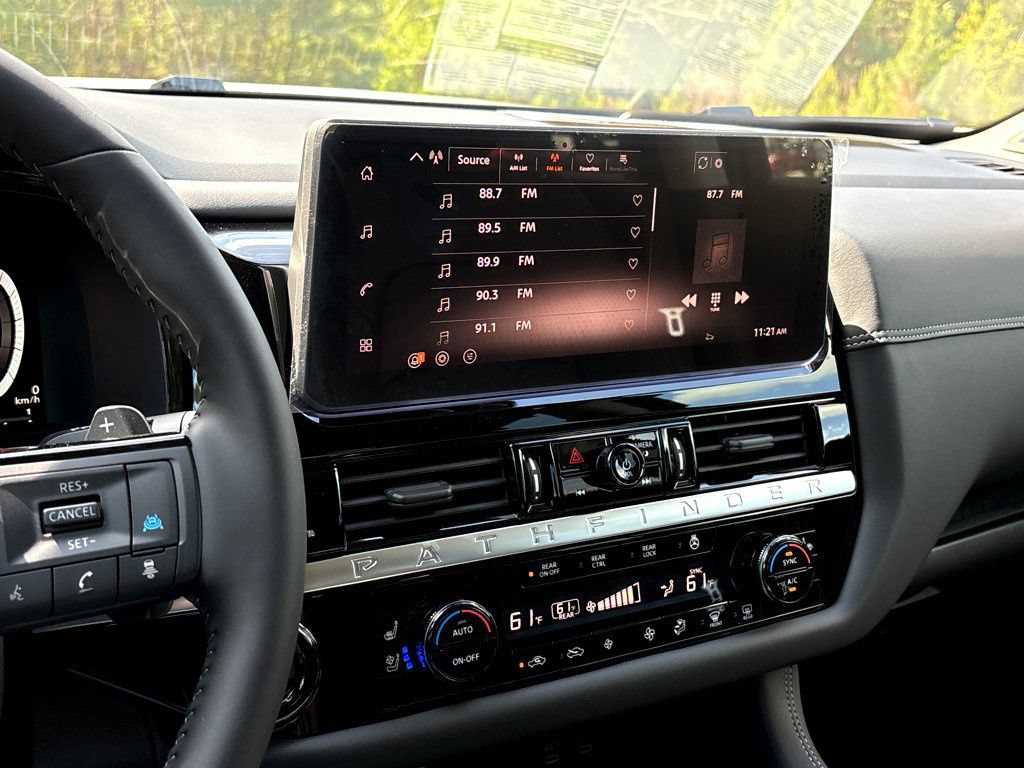 New 2026 Nissan Pathfinder Platinum FWD image 10
