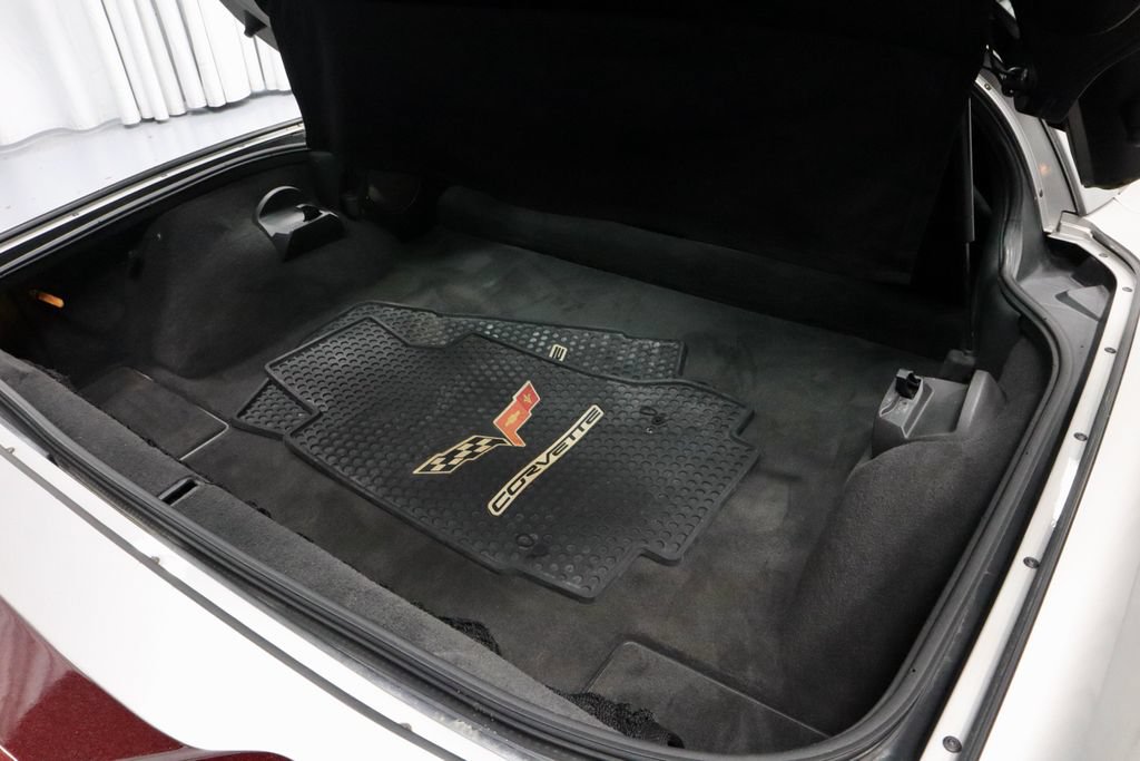 Used 2007 Chevrolet Corvette Coupe w/ Preferred Equipment Group RWD image 13