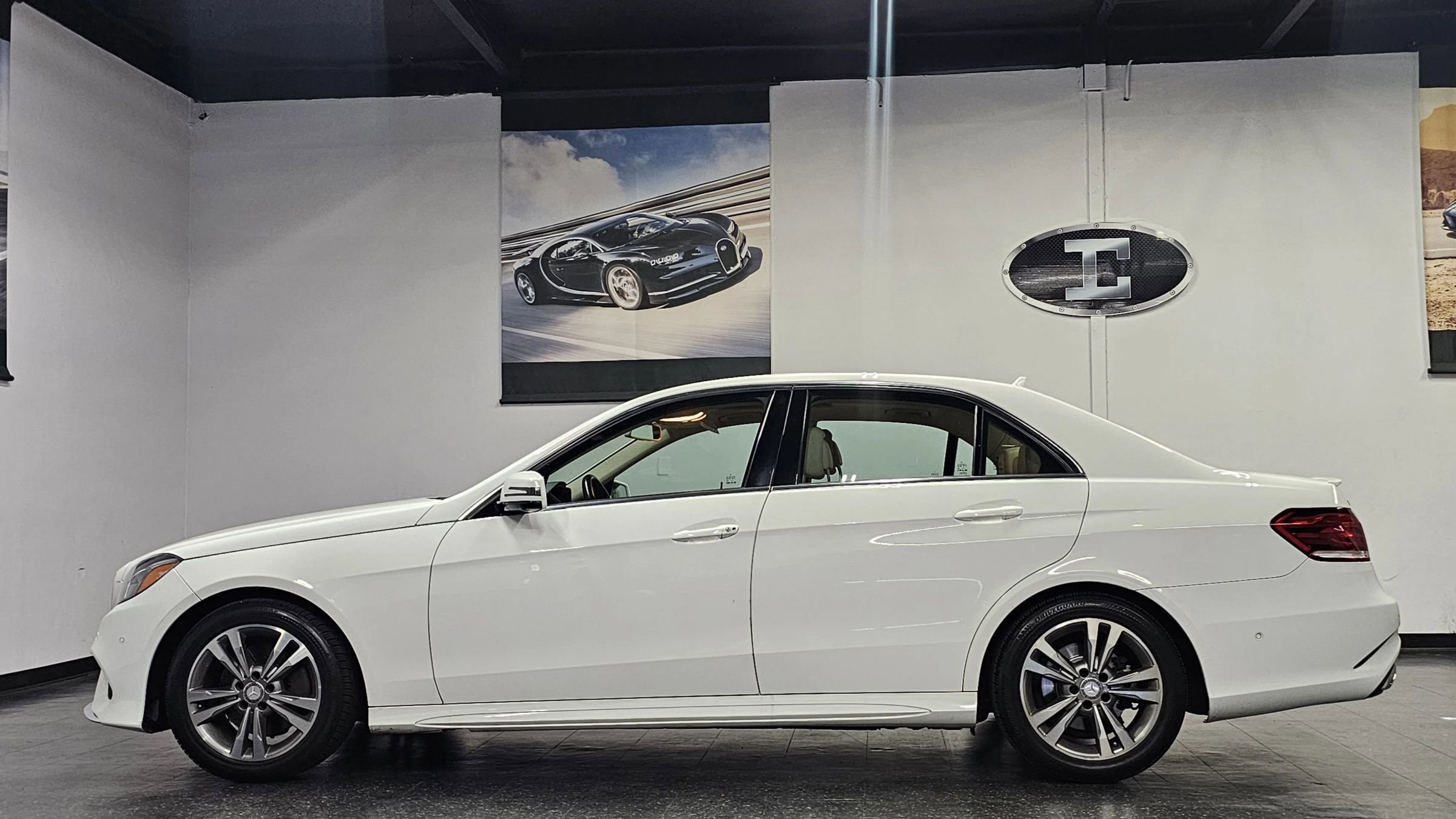 Used 2014 Mercedes-Benz E 250 BlueTEC Sedan image 18