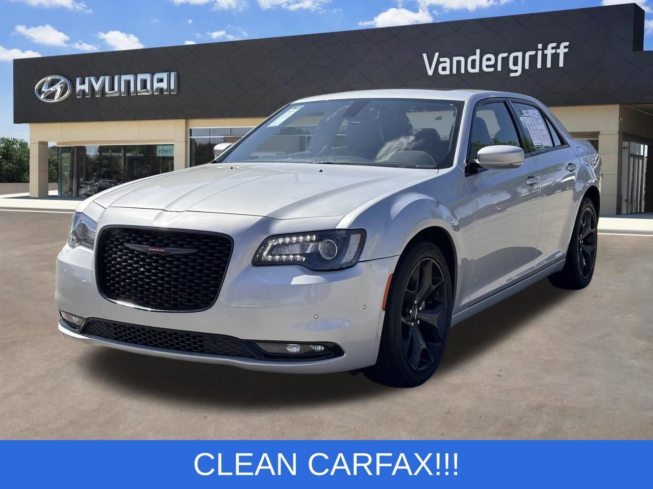 Used 2023 Chrysler 300 S image 2