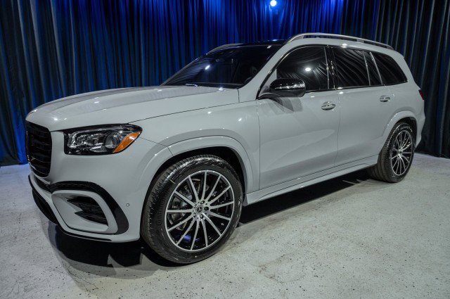 New 2026 Mercedes-Benz GLS 450 450 4MATIC&reg; SUV image 1