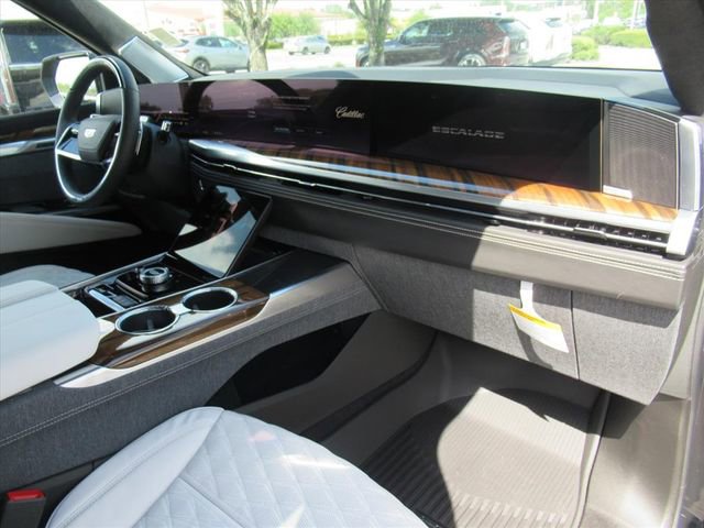 New 2025 Cadillac Escalade ESV Sport Platinum image 10