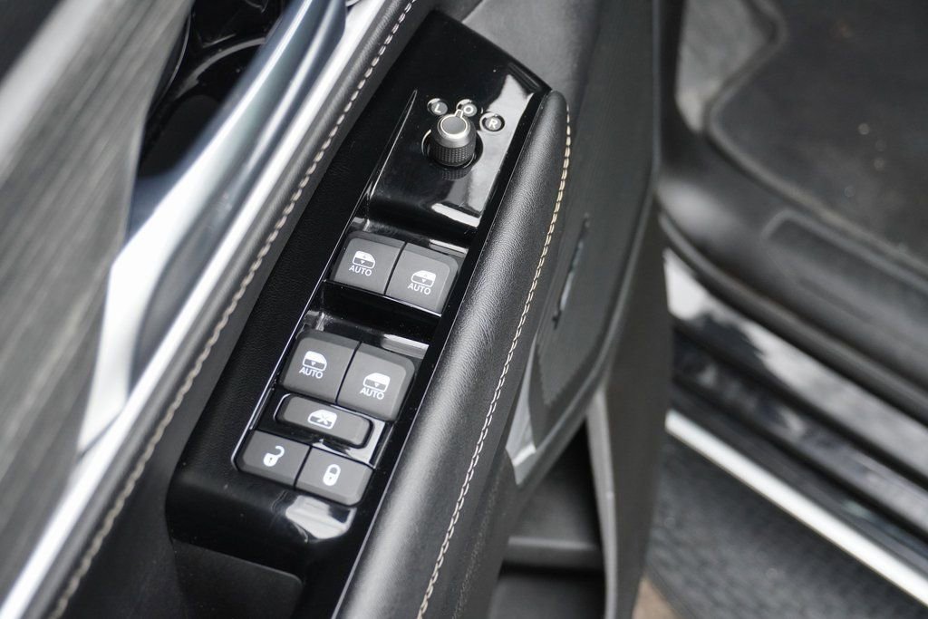 Used 2024 Jeep Wagoneer Series III image 17