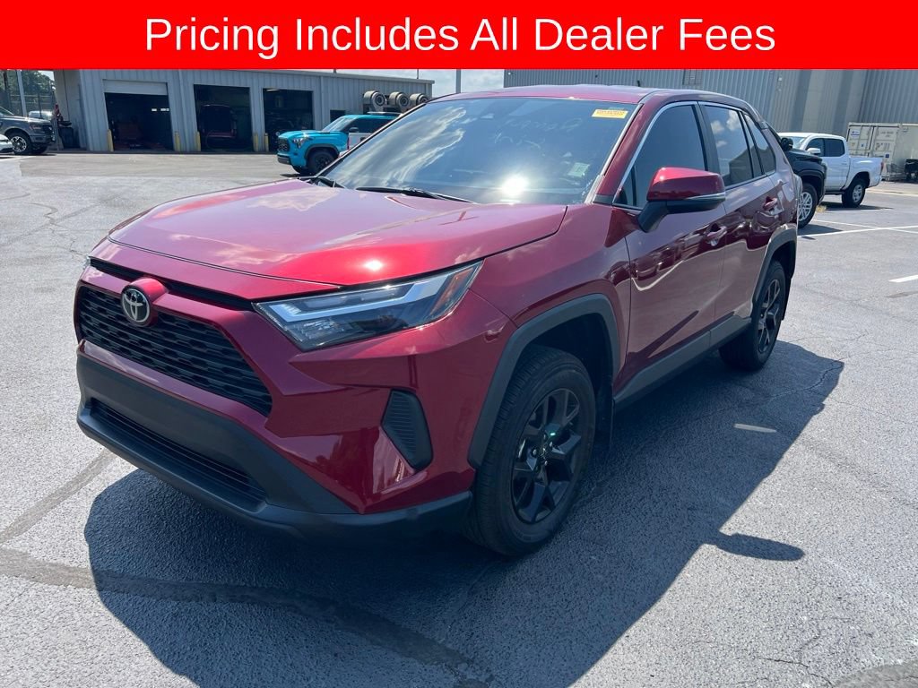 Used 2025 Toyota RAV4 LE FWD image 6