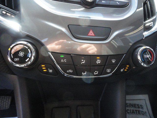 Used 2017 Chevrolet Cruze LT w/ Convenience Package FWD image 17