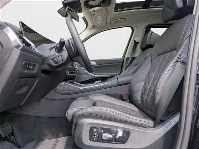 Used 2026 BMW X7 xDrive40i image 4