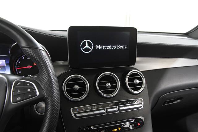 Used 2019 Mercedes-Benz GLC 300 4MATIC Coupe image 9