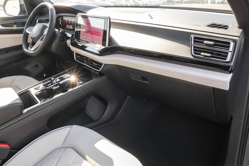 New 2026 Volkswagen Atlas Cross Sport SEL Premium R-Line image 41