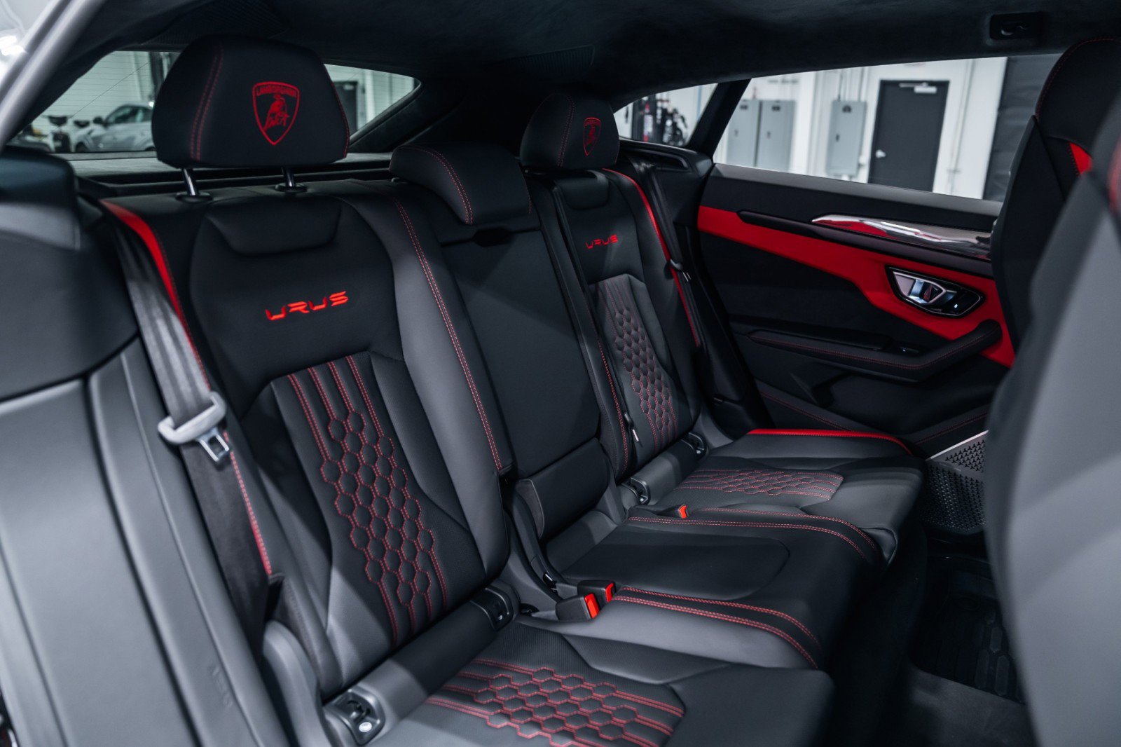 Used 2024 Lamborghini Urus S image 14