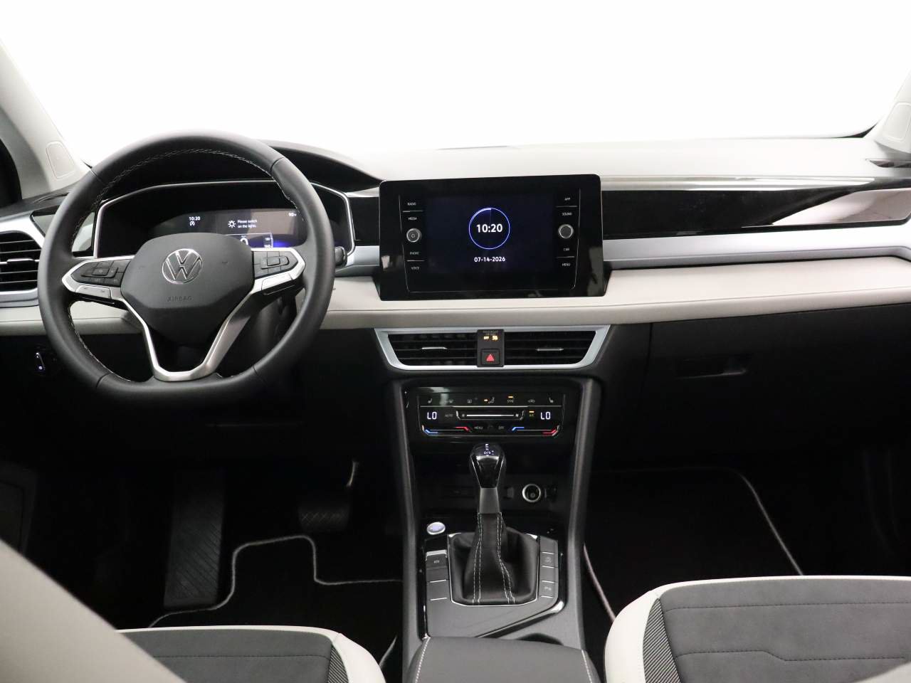 New 2026 Volkswagen Taos SE FWD image 12