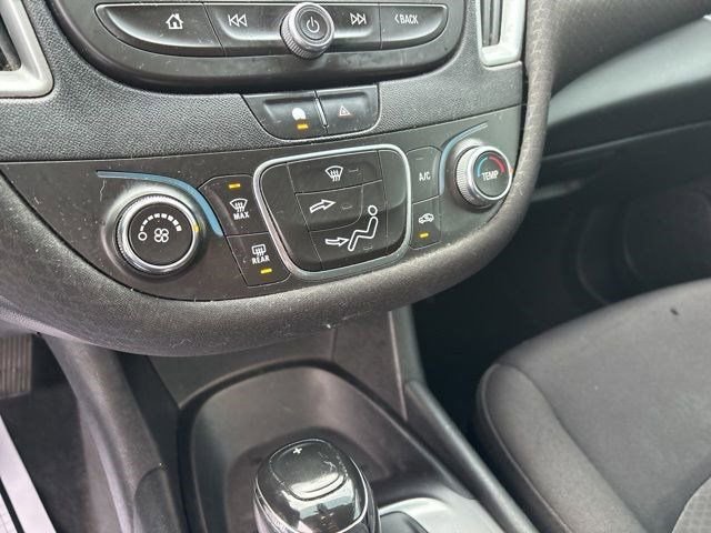 Used 2020 Chevrolet Malibu RS image 24