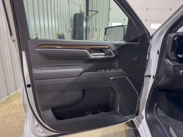 Used 2023 GMC Sierra 1500 SLE AWD/4WD image 10