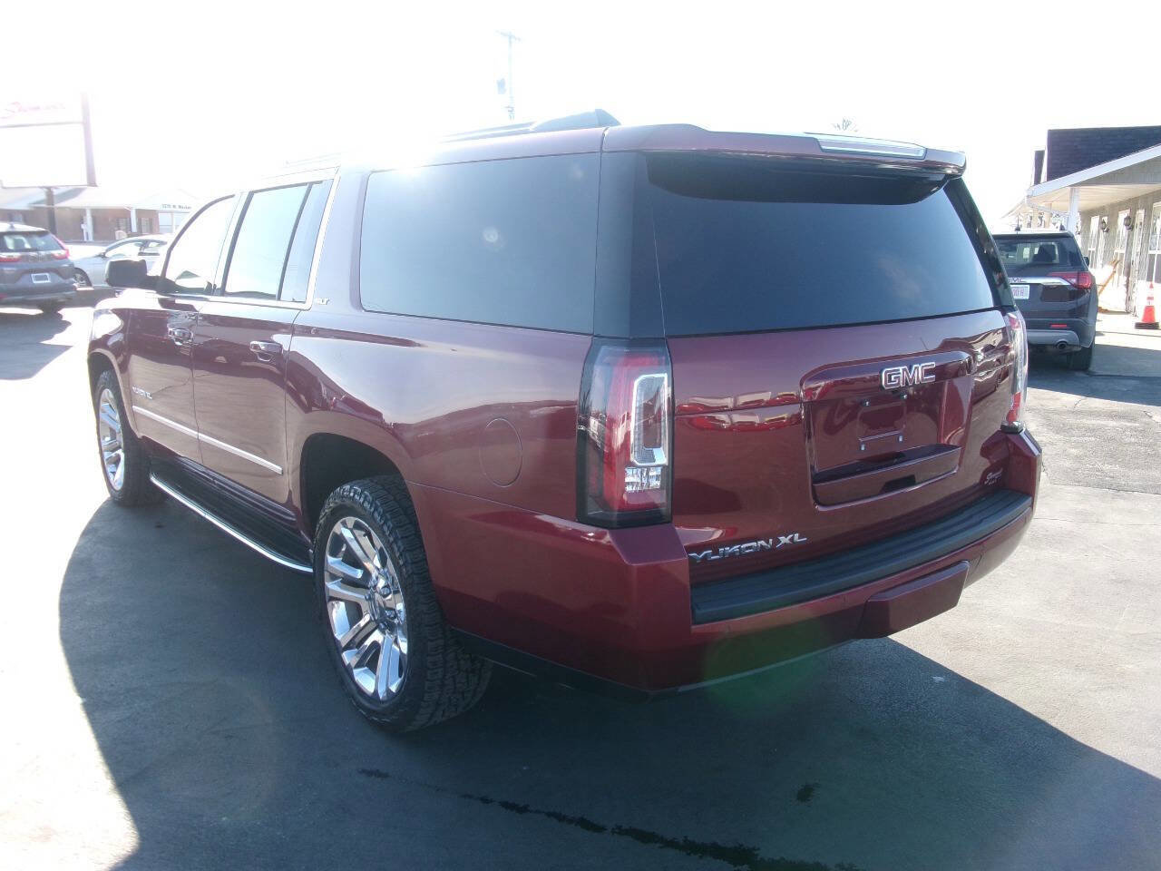 Used 2019 GMC Yukon XL SLT w/ Premium Edition image 6