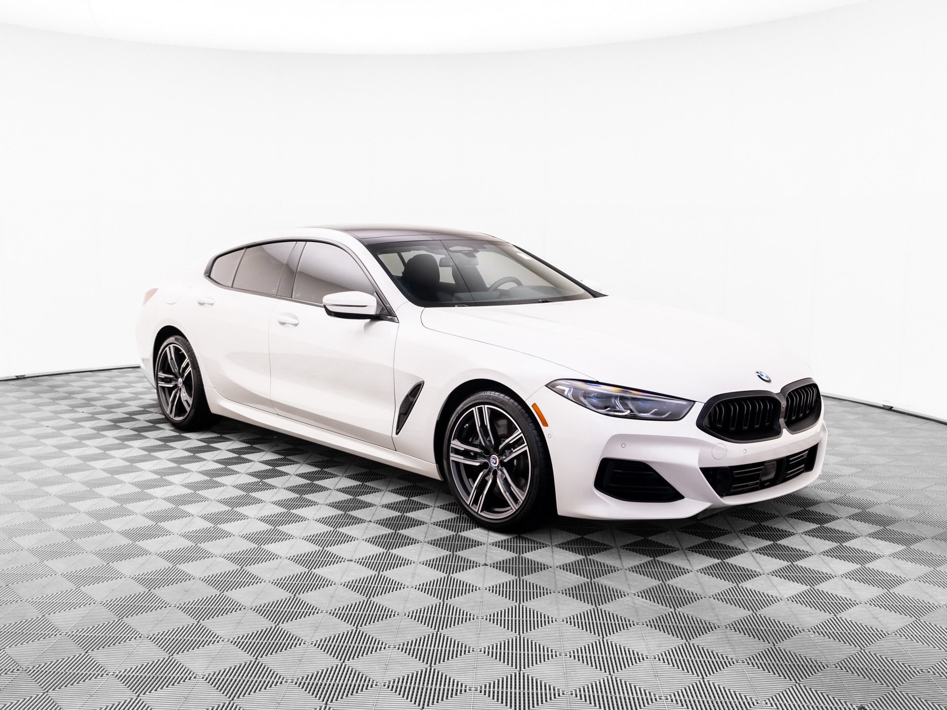 Certified 2025 BMW 840i xDrive AWD/4WD image 8