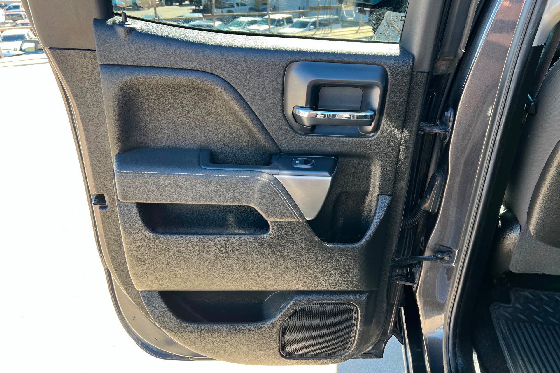 Used 2014 Chevrolet Silverado 1500 LT AWD/4WD image 18