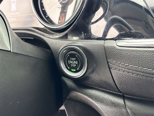 Certified 2021 Buick Encore GX Preferred w/ Cold Weather Comfort Package image 16