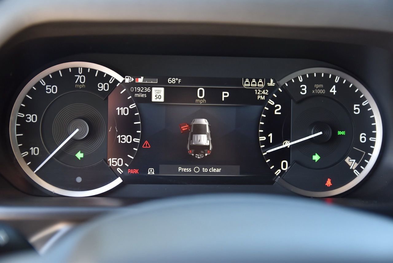 Used 2023 Land Rover Defender 110 X-Dynamic SE image 26