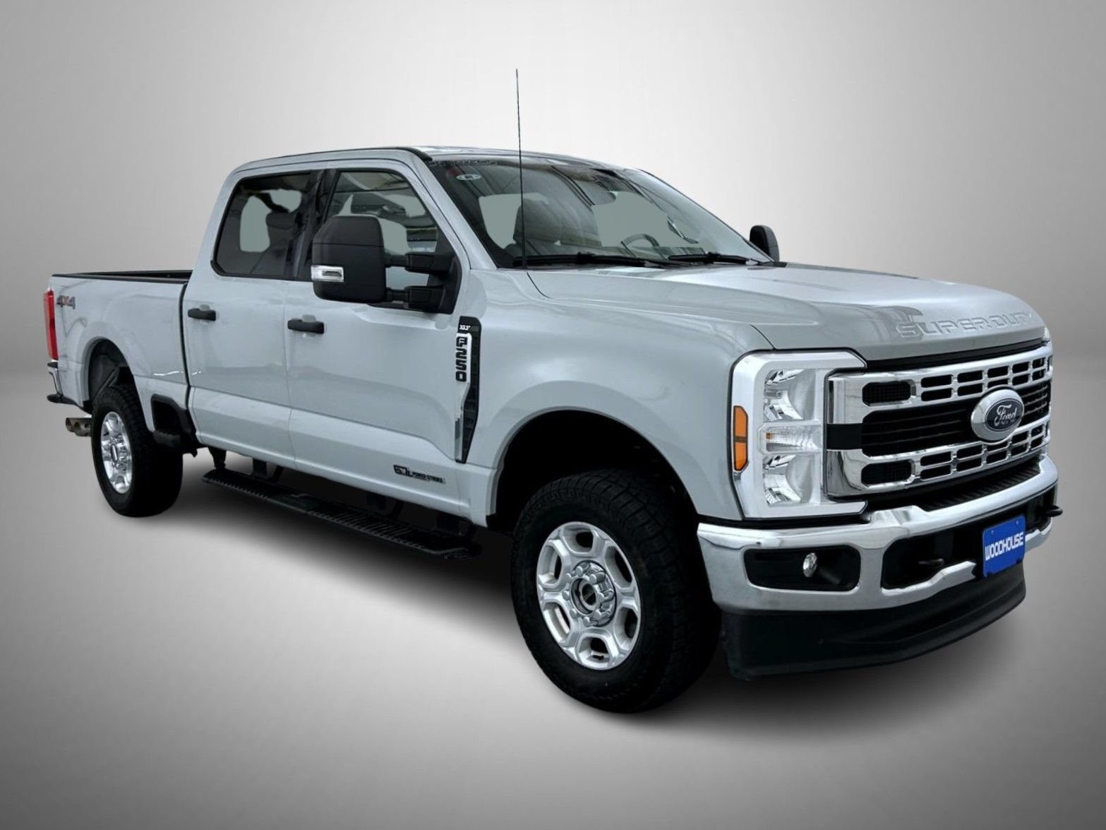 Used 2025 Ford F250 XLT AWD/4WD image 3