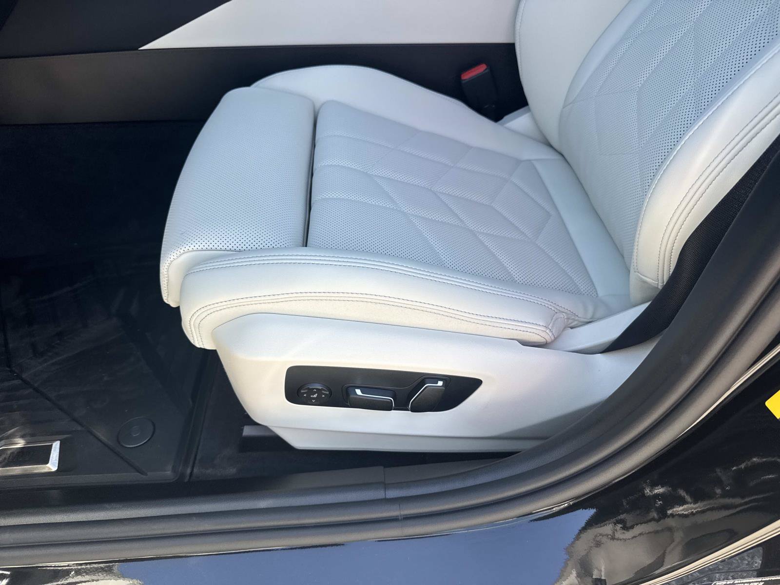 New 2026 BMW i5 eDrive40 RWD image 17