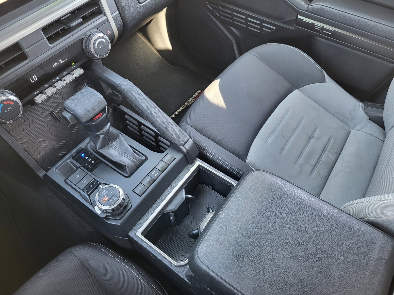 Certified 2025 Toyota Tacoma TRD Off-Road image 21