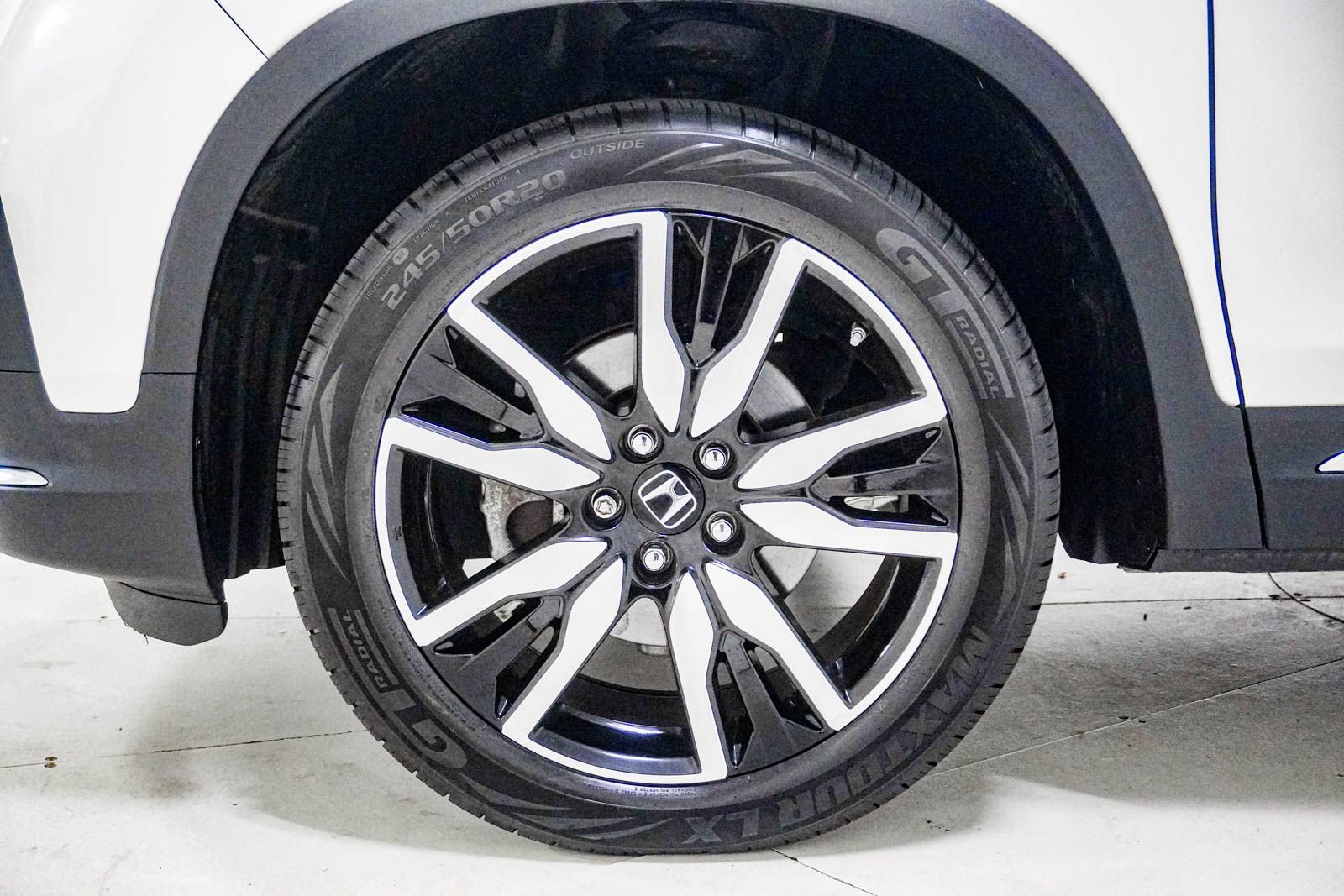 Used 2019 Honda Pilot Touring image 17