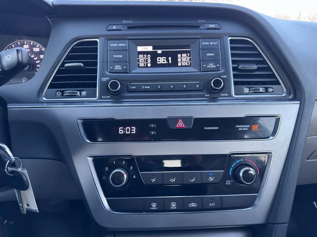 Used 2017 Hyundai Sonata SE image 27