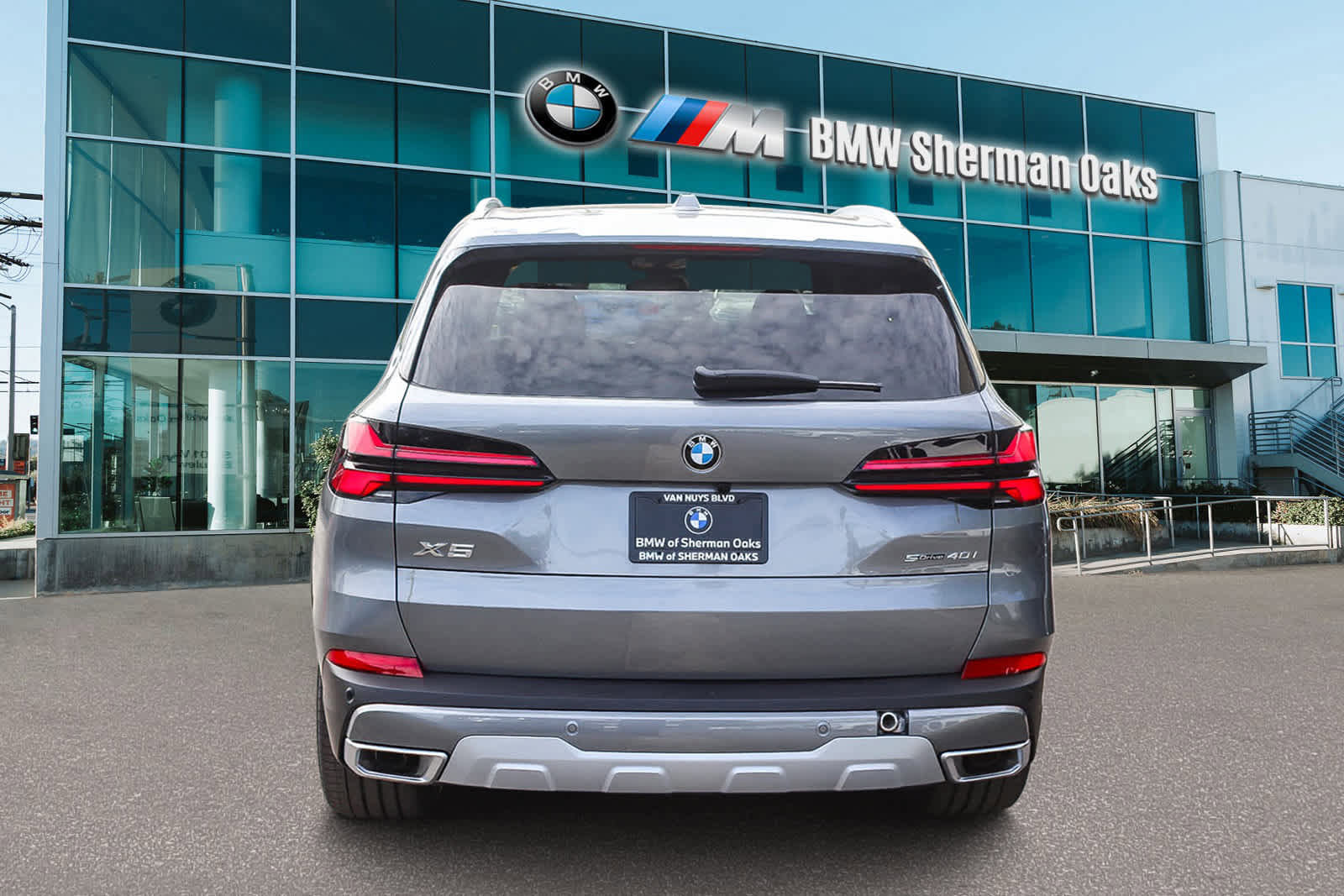 New 2026 BMW X5 sDrive40i w/ Premium Package RWD image 5
