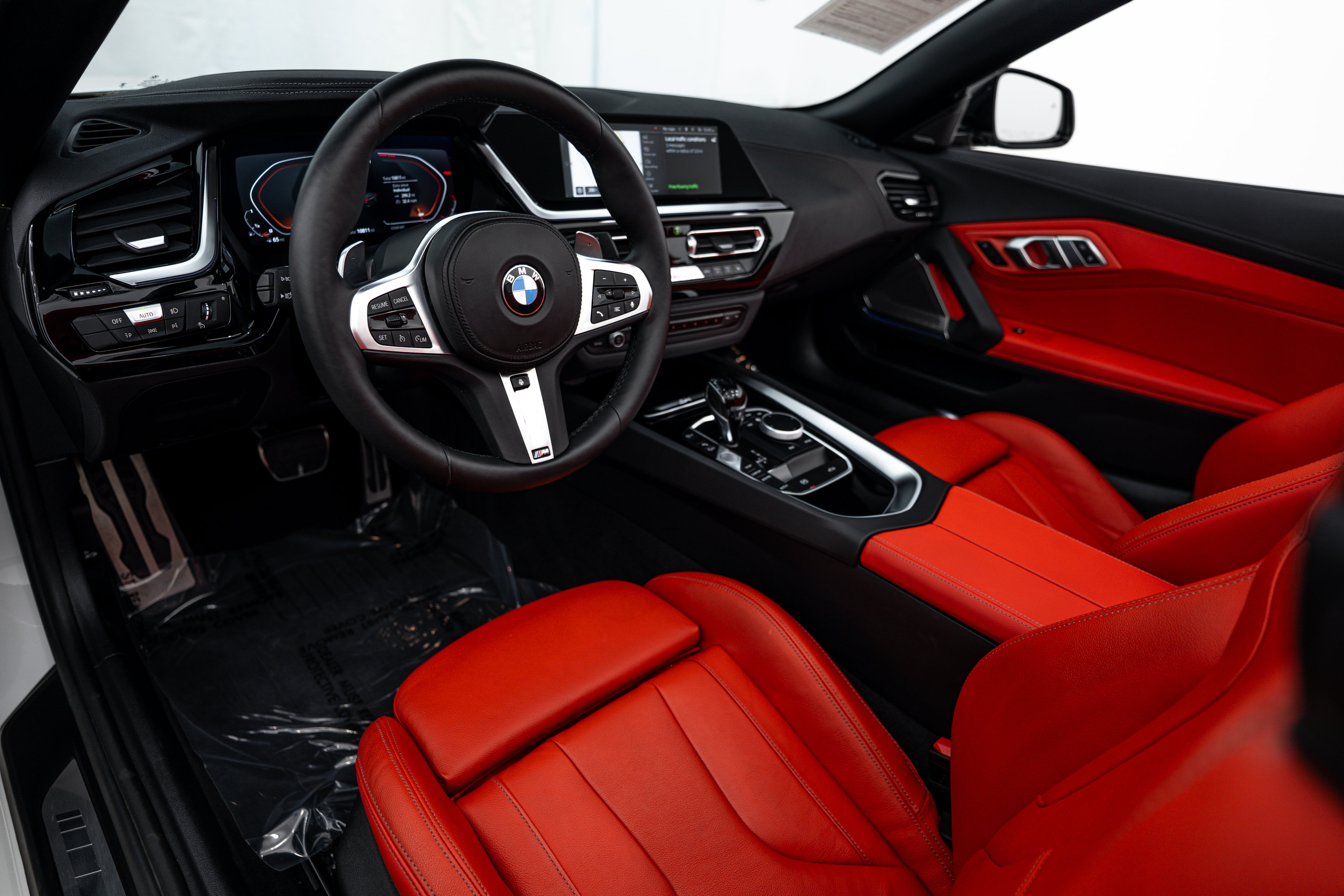 Used 2023 BMW Z4 M40i w/ Premium Package RWD image 4