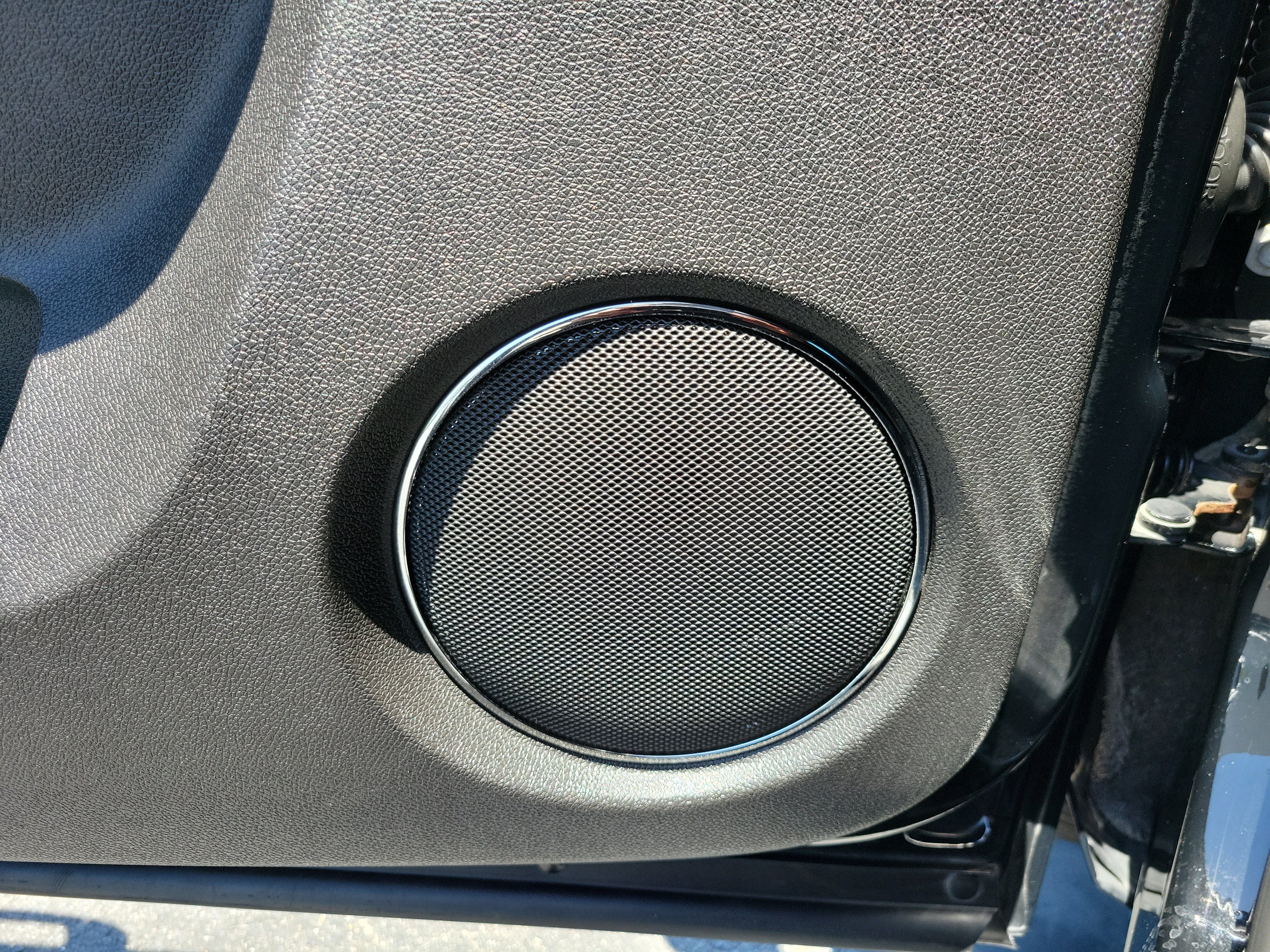 Used 2014 Cadillac Escalade Premium RWD image 18