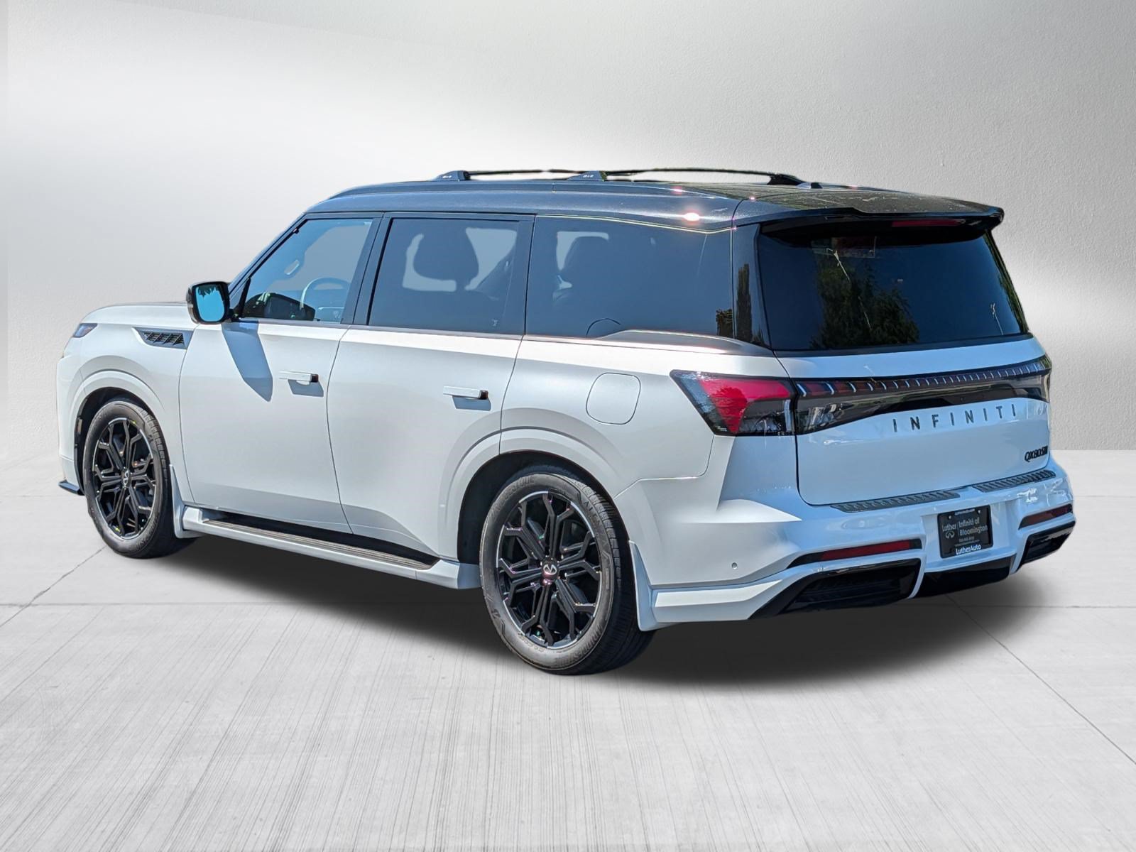 Certified 2026 INFINITI QX80 4WD w/ Sport Exterior Package image 5