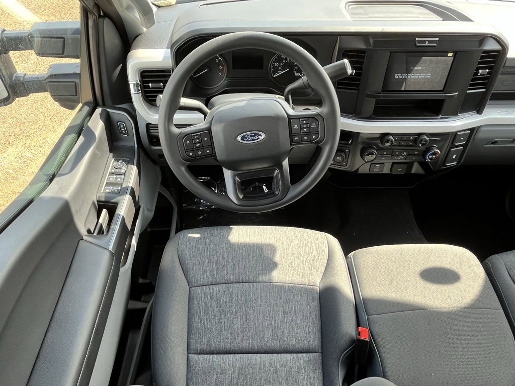 New 2026 Ford F350 4x4 Crew Cab Super Duty image 11