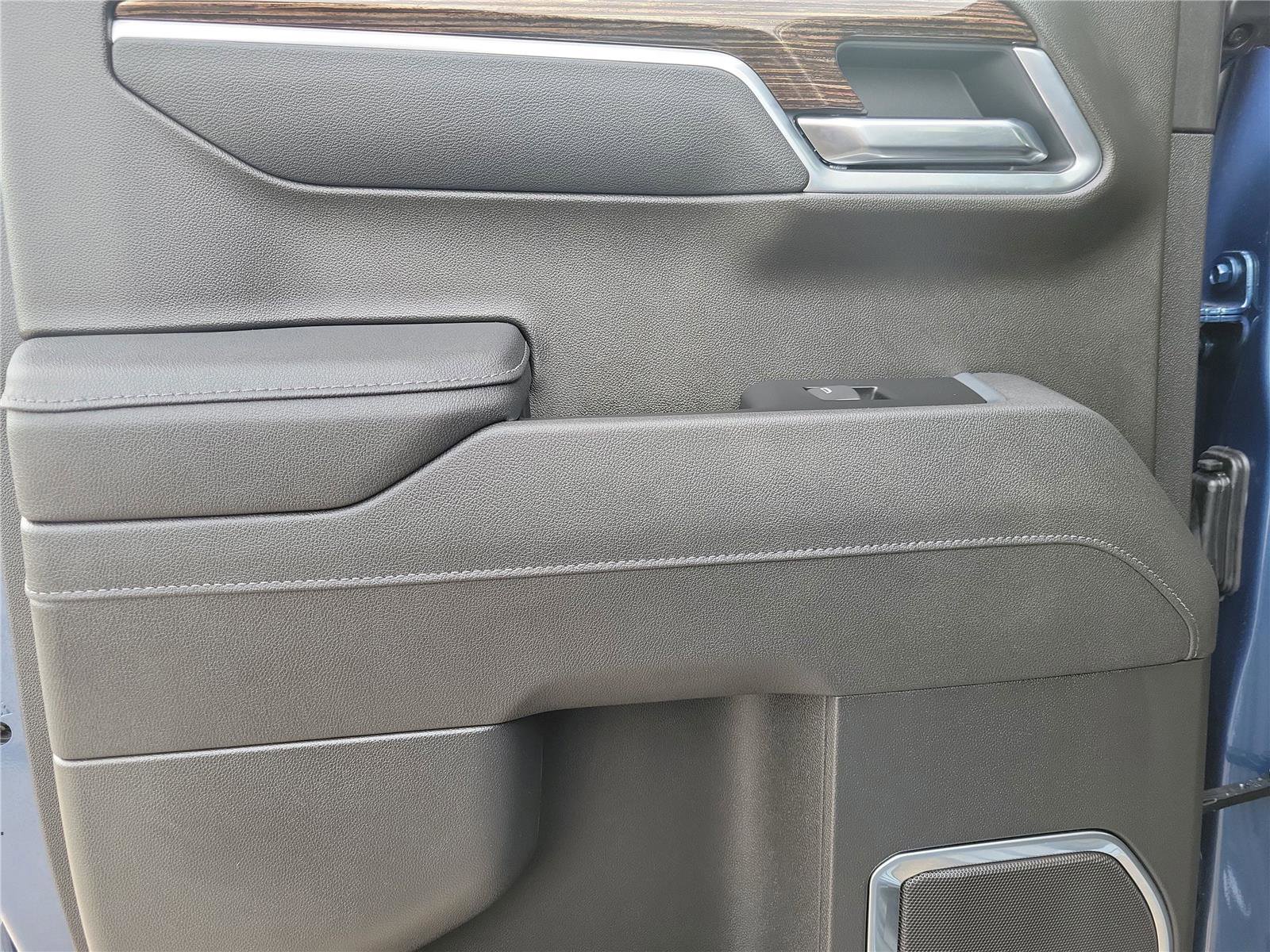 New 2026 GMC Sierra 1500 Elevation w/ Preferred Package image 14