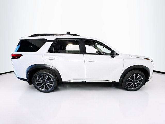 New 2026 Nissan Pathfinder Platinum AWD/4WD image 4