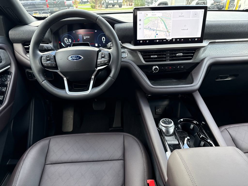 New 2026 Ford Explorer Platinum RWD image 5