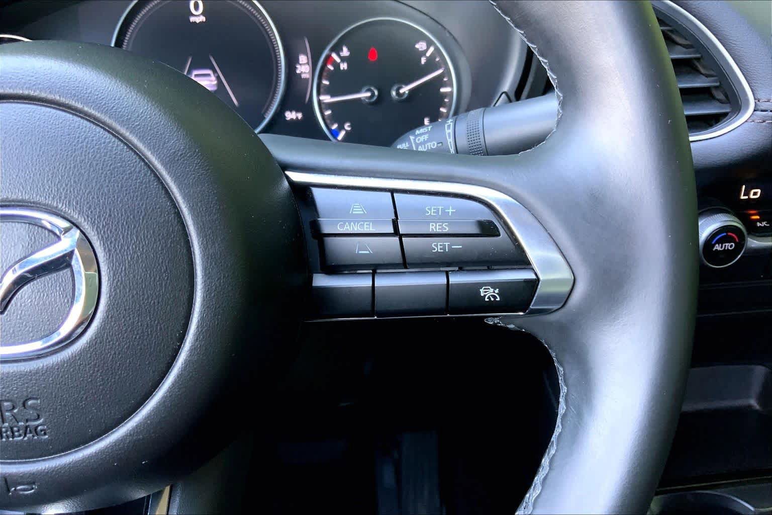 Used 2024 MAZDA MAZDA3 s FWD image 25
