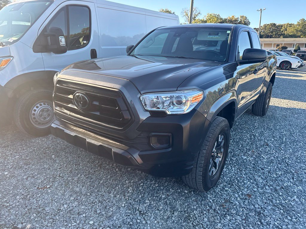 Used 2022 Toyota Tacoma SR RWD image 1
